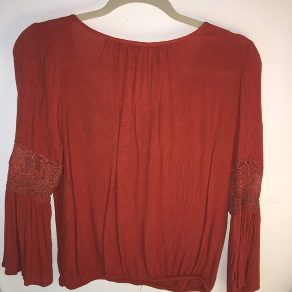 Lace front top - Picture 2 of 3